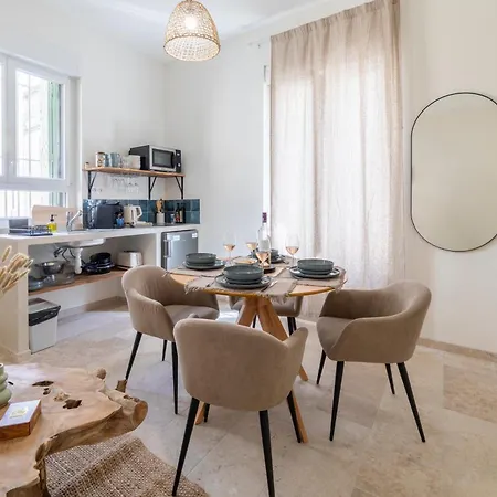 Immeuble 4 Apps Nimois Clim, Terrasse, Lumineux Maisoncarreeconciergerie Nîmes